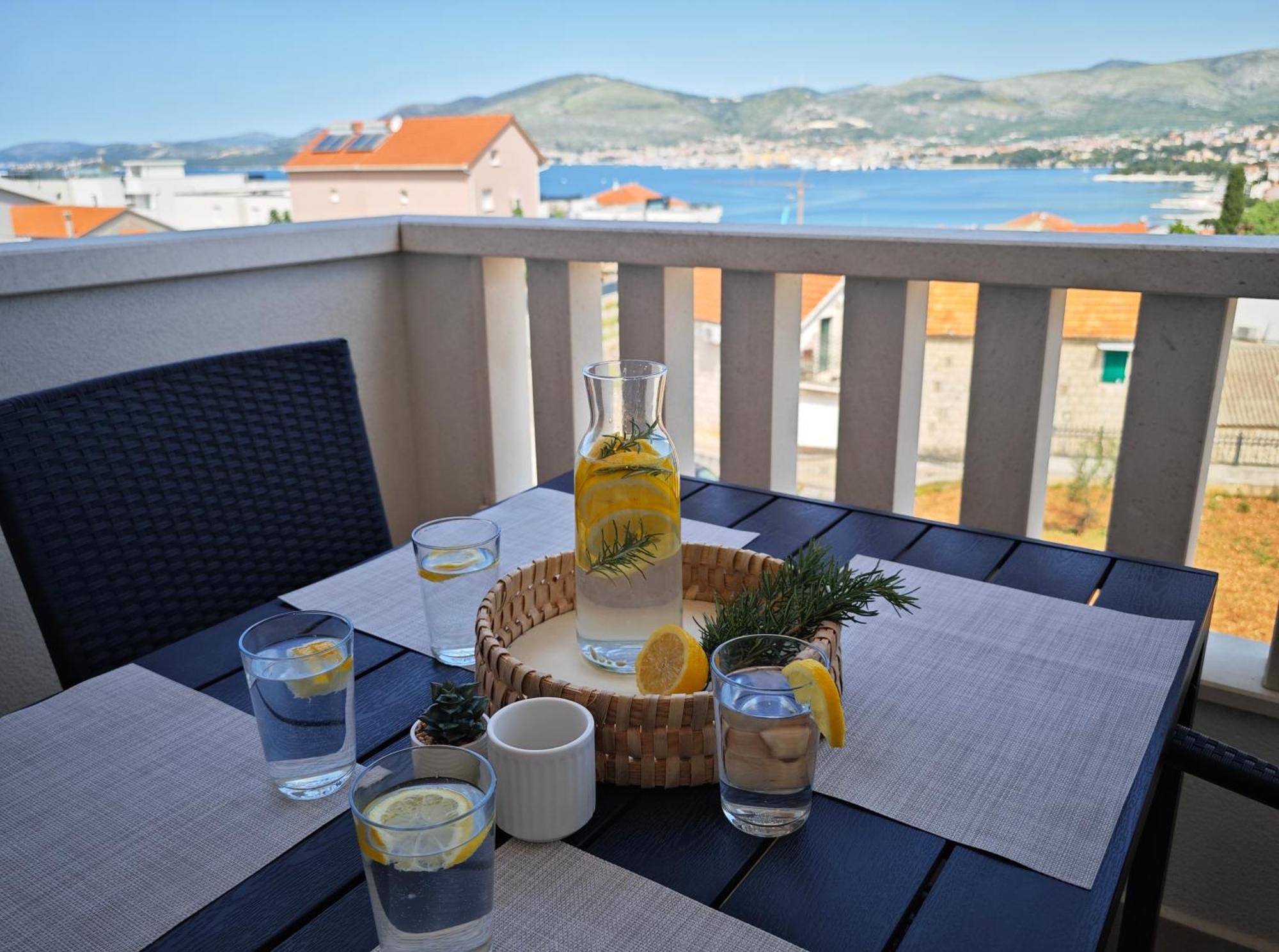 Villa Toncica Trogir Exteriör bild